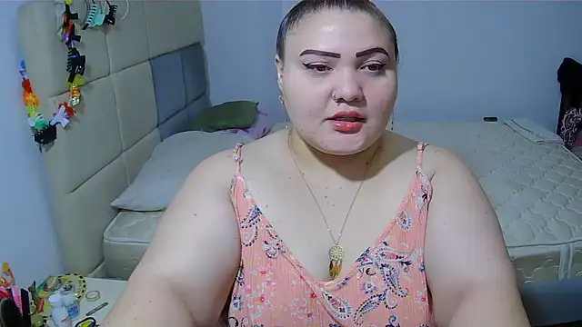 Snapshot of Jones_alexia chatting on June 20, 5:32 am Jones alexia online show from June 20, 5:32 am