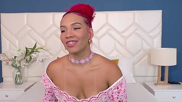 Snapshot of RubyRossel chatting on July 2, 1:06 pm RubyRossel online show from July 2, 1:06 pm