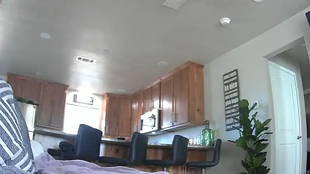 Snapshot of Sexyfunsize chatting on February 10, 4:55 pm Sexyfunsize online show from February 10, 4:55 pm