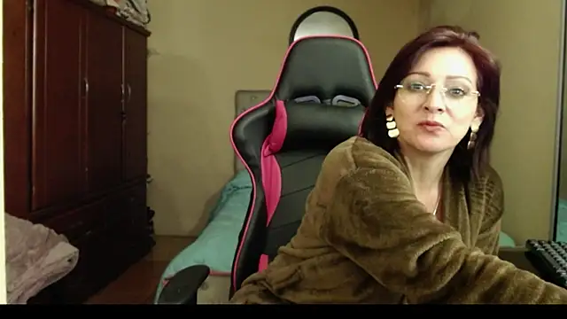 Carol Scottt online show from January 31, 11:35 pm