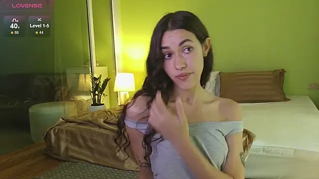 Snapshot of sadetuiningaa chatting on January 8, 1:19 am sadetuiningaa online show from January 8, 1:19 am