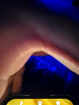 Snapshot of McdyllanXX chatting on January 27, 11:33 pm McdyllanXX online show from January 27, 11:33 pm