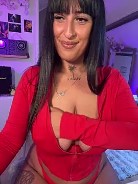 CarolaDrago online show from May 14, 10:11 am