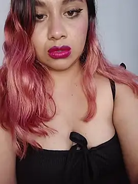 Snapshot of olivia_stylinnson chatting on July 12, 9:50 pm olivia stylinnson online show from July 12, 9:50 pm
