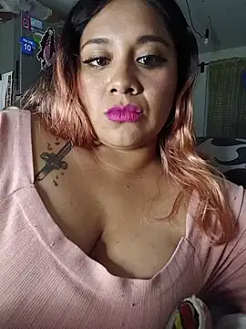 Snapshot of olivia_stylinnson chatting on July 24, 6:55 am olivia stylinnson online show from July 24, 6:55 am