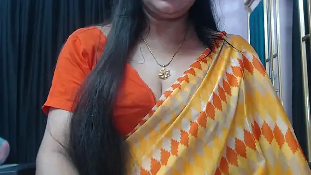 desi-maisa130 online show from October 18, 5:25 pm