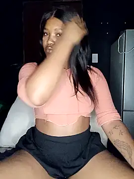 Snapshot of charmainexxx chatting on January 5, 4:16 pm charmainexxx online show from January 5, 4:16 pm