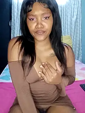 Snapshot of charmainexxx chatting on January 20, 10:51 am charmainexxx online show from January 20, 10:51 am