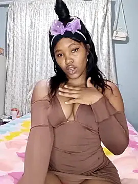 Snapshot of charmainexxx chatting on February 16, 12:08 am charmainexxx online show from February 16, 12:08 am