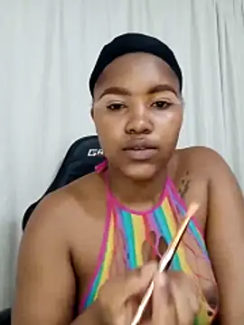 Snapshot of charmainexxx chatting on November 1, 12:12 am charmainexxx online show from November 1, 12:12 am