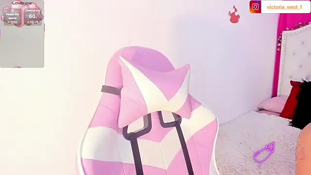 Snapshot of Victoria_west chatting on September 27, 11:37 am Victoria west online show from September 27, 11:37 am