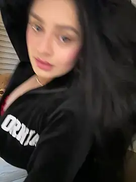 sarasoto 1 online show from March 28, 2:11 am