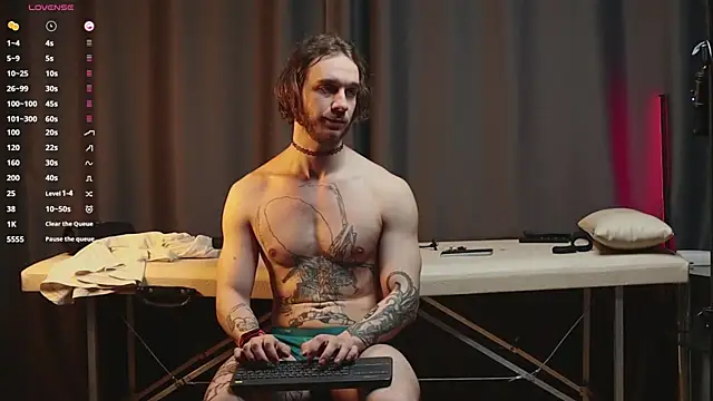 pleasure8869 online show from February 14, 8:10 am