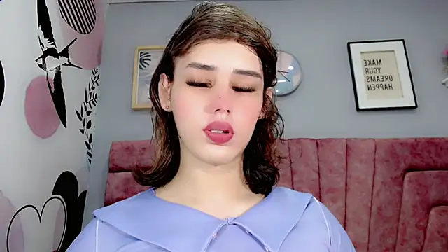 Snapshot of ValeriaAguilar chatting on December 3, 1:54 pm ValeriaAguilar online show from December 3, 1:54 pm
