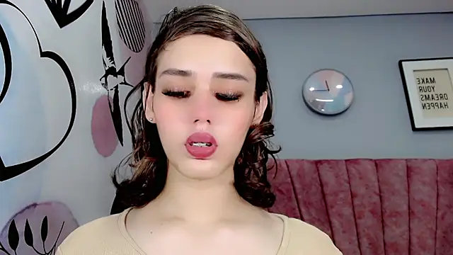 Snapshot of ValeriaAguilar chatting on December 7, 5:31 pm ValeriaAguilar online show from December 7, 5:31 pm
