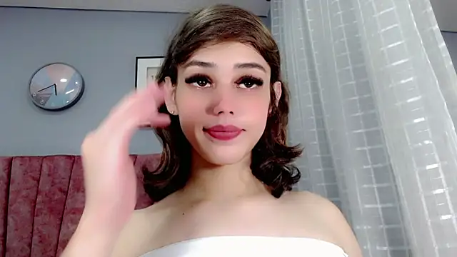 Snapshot of ValeriaAguilar chatting on December 12, 11:36 pm ValeriaAguilar online show from December 12, 11:36 pm