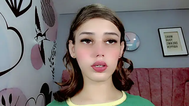 Snapshot of ValeriaAguilar chatting on January 7, 8:21 pm ValeriaAguilar online show from January 7, 8:21 pm