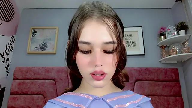 Snapshot of ValeriaAguilar chatting on March 16, 4:23 pm ValeriaAguilar online show from March 16, 4:23 pm