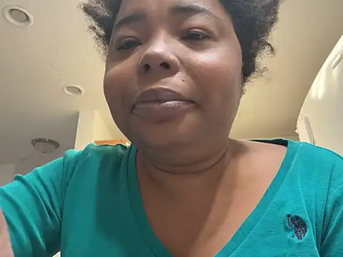 Snapshot of JCCaramelbarbie1 chatting on January 7, 5:31 pm JCCaramelbarbie1 online show from January 7, 5:31 pm