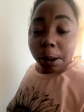 Snapshot of JCCaramelbarbie1 chatting on October 16, 2:07 pm JCCaramelbarbie1 online show from October 16, 2:07 pm