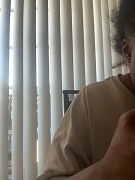 Snapshot of JCCaramelbarbie1 chatting on November 18, 5:06 pm JCCaramelbarbie1 online show from November 18, 5:06 pm