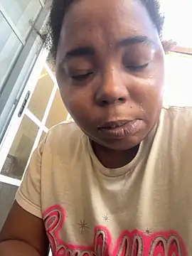 Snapshot of JCCaramelbarbie1 chatting on November 25, 4:18 pm JCCaramelbarbie1 online show from November 25, 4:18 pm