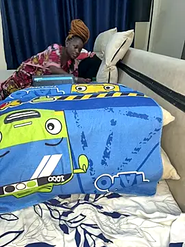 Snapshot of Doublefreaks chatting on September 11, 5:07 am Doublefreaks online show from September 11, 5:07 am