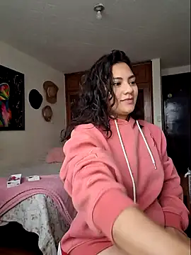 Snapshot of Thaliacooper_ chatting on December 21, 8:54 pm Thaliacooper online show from December 21, 8:54 pm