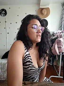 Snapshot of Thaliacooper_ chatting on October 16, 6:42 pm Thaliacooper online show from October 16, 6:42 pm