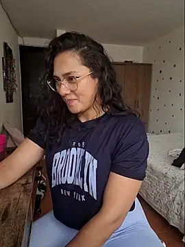 Snapshot of Thaliacooper_ chatting on October 23, 6:39 pm Thaliacooper online show from October 23, 6:39 pm