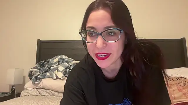 QueenLolaX online show from October 12, 6:12 am