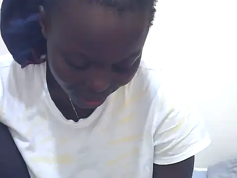 ebony curvedass online show from April 27, 8:07 pm