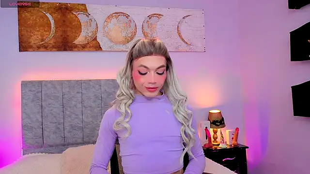 Megan Do Santos online show from October 24, 3:52 pm