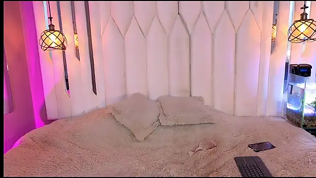 Snapshot of Megan_Do_Santos chatting on June 11, 12:32 am Megan Do Santos online show from June 11, 12:32 am