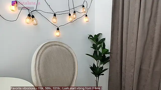 Snapshot of FENIX_ZLA chatting on March 2, 7:54 am FENIX ZLA online show from March 2, 7:54 am