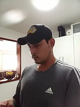 Snapshot of Zordomud0 chatting on March 8, 6:55 pm Zordomud0 online show from March 8, 6:55 pm