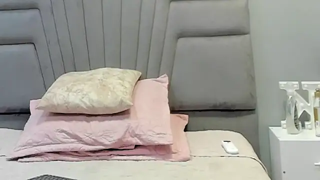 Snapshot of angel_adamx chatting on November 8, 3:18 am angel adamx online show from November 8, 3:18 am