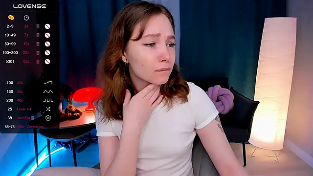 Snapshot of LanaBlu_ chatting on November 8, 2:23 am LanaBlu online show from November 8, 2:23 am