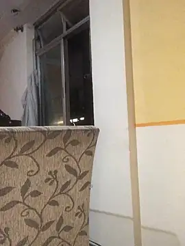 bellinii07 online show from February 3, 2:14 am