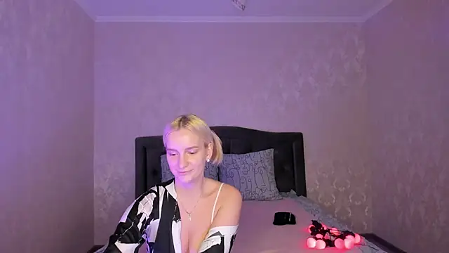 Snapshot of Amanda054 chatting on February 24, 11:52 pm Amanda054 online show from February 24, 11:52 pm