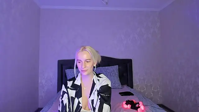 Snapshot of Amanda054 chatting on February 27, 9:04 pm Amanda054 online show from February 27, 9:04 pm