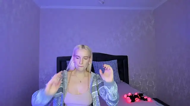 Snapshot of Amanda054 chatting on March 4, 5:34 pm Amanda054 online show from March 4, 5:34 pm