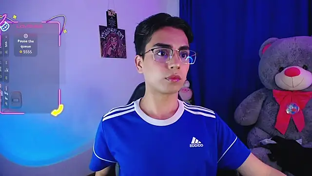 OwenBluee online show from July 28, 10:21 am
