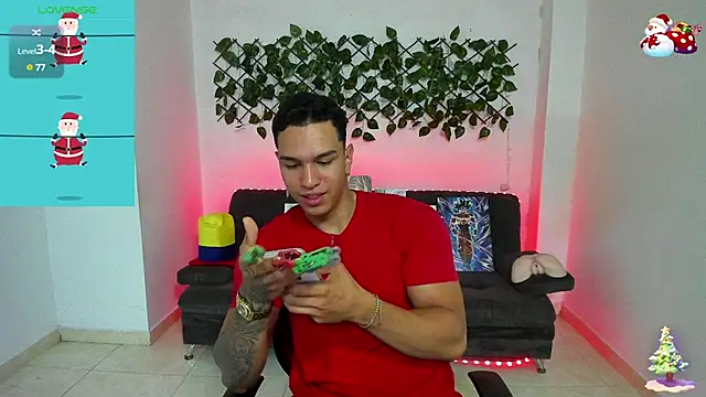 Taylor John online show from December 25, 3:06 pm