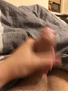 Snapshot of wixxer872302 chatting on December 24, 6:00 am wixxer872302 online show from December 24, 6:00 am