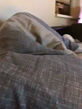 Snapshot of wixxer872302 chatting on December 25, 10:27 pm wixxer872302 online show from December 25, 10:27 pm