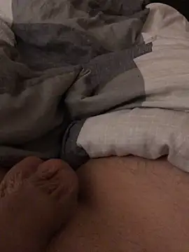 Snapshot of wixxer872302 chatting on January 2, 5:46 am wixxer872302 online show from January 2, 5:46 am