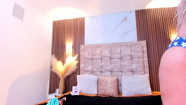 AnastasiaTaylor  online show from October 17, 3:20 am