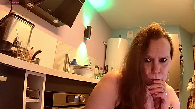 Endrocleia online show from November 16, 11:21 pm