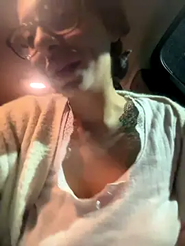 myloveforyouu online show from November 27, 12:56 am